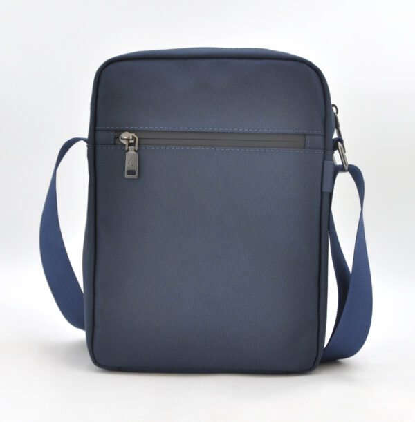 O-Cross Lightweight Travel Bag - Image 16
